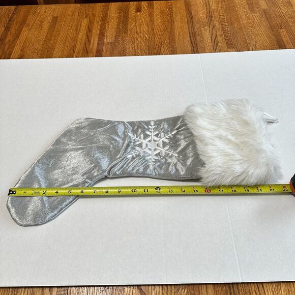 Prima Creations 2008 Gray Snowflake Fluffy Christmas Stocking - Picture 9 of 11
